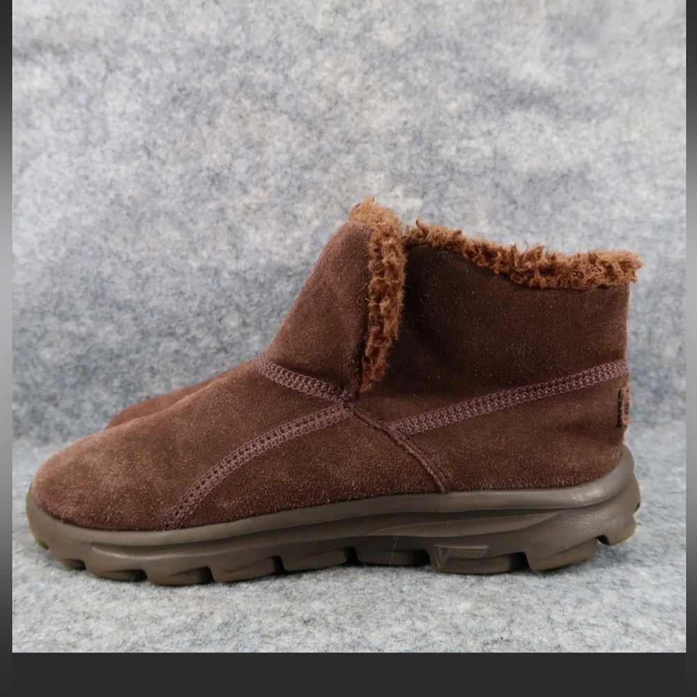 Skechers Womens 8 On The Go Ankle Boots Suede Brown Faux-Fur Pull On